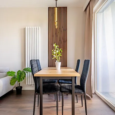 Starowiejska 65e Free Garage By Perfect 35 Apartament