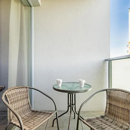 Starowiejska 65e Free Garage By Perfect 35