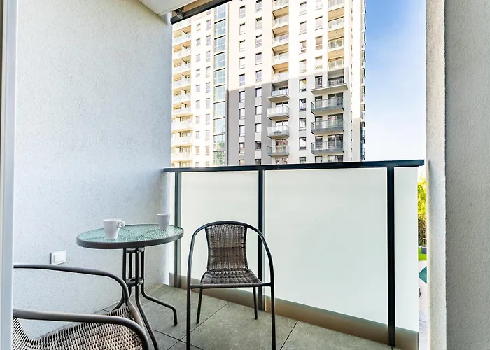 Starowiejska 65e Free Garage By Perfect 35