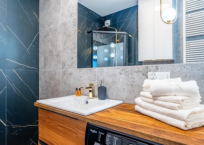 Starowiejska 65e Free Garage By Perfect 35